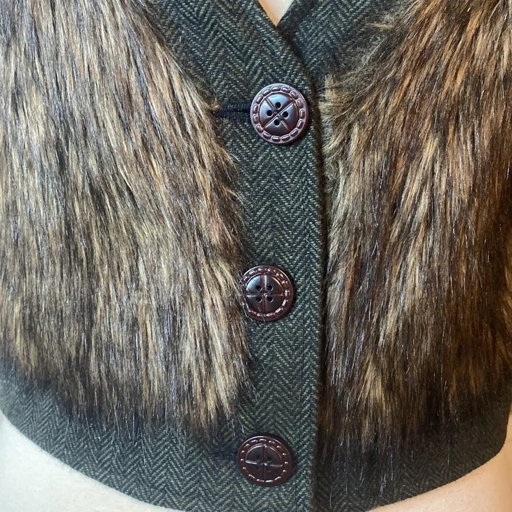 NWT Casual Faux Fur & Tweed 3 Button Vest Size Small